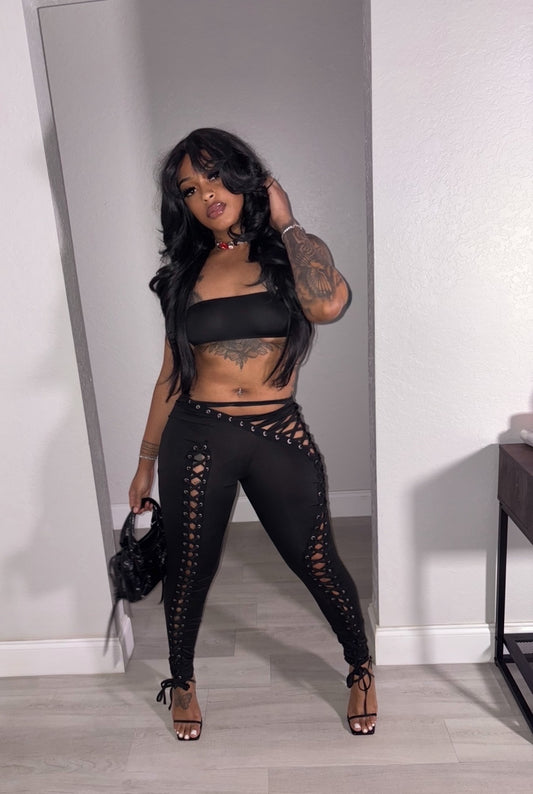 Irresistible Lace Up Set